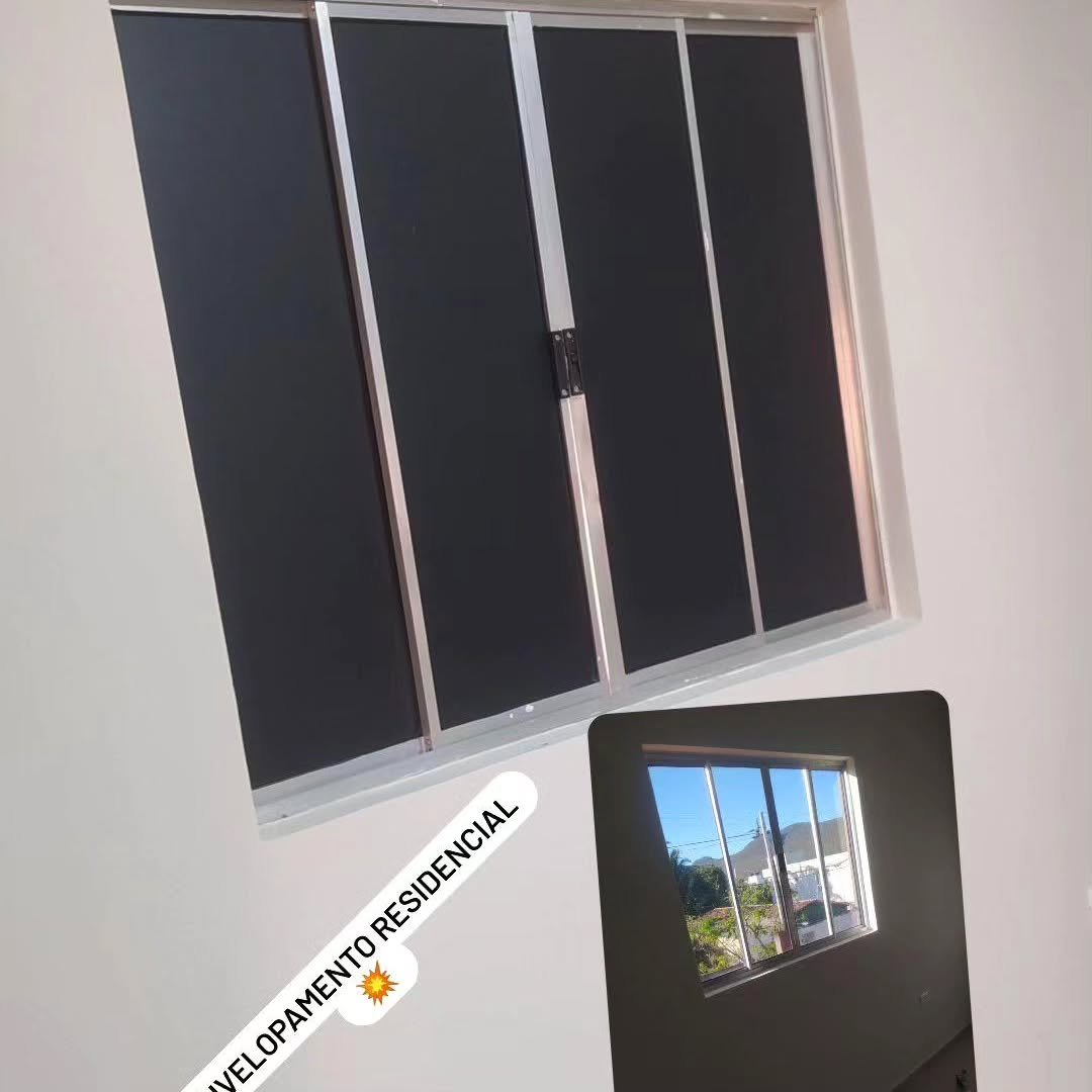 Janela com insulfilm residencial