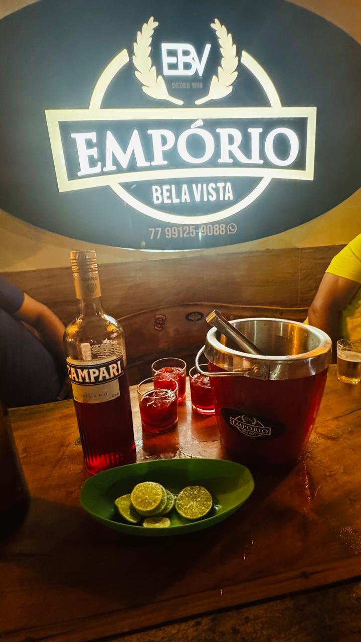 Exemplo de fachada de negócio em Piatã